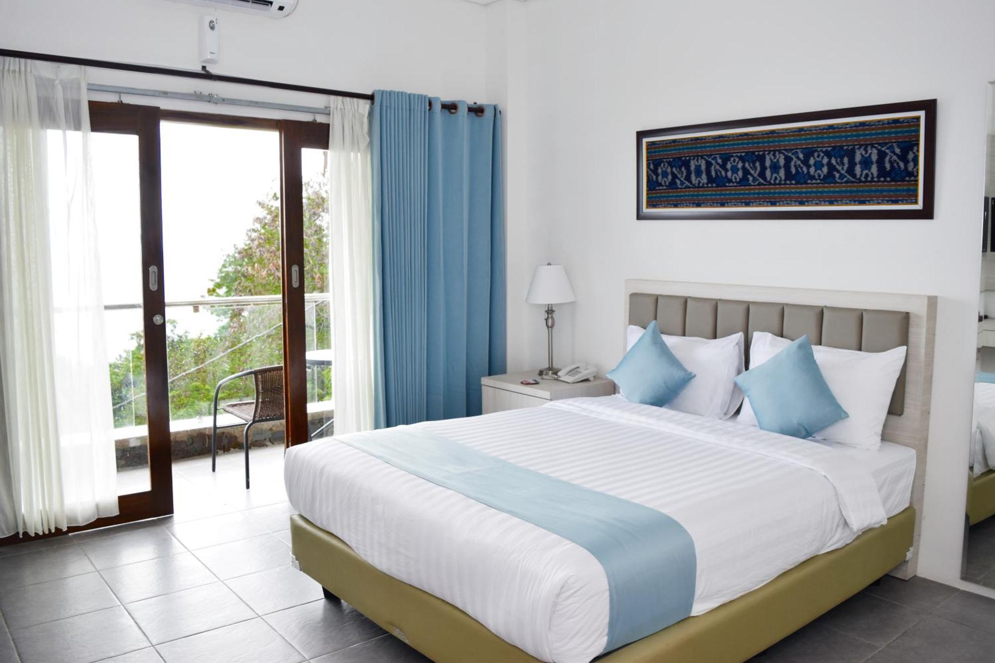 La Cecile Hotel&Cafe Komodo Labuan Bajo Eksteriør billede